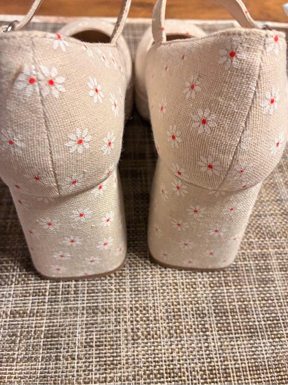 New Madden Girl 9 Mantel Daisy Floral Platform Mary Jane Heels